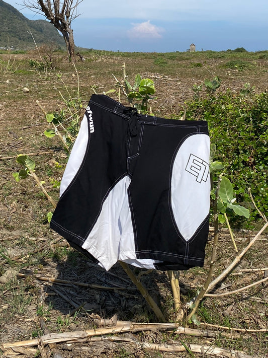 Techwun Surf Trunk - Black/White (Pre Order)
